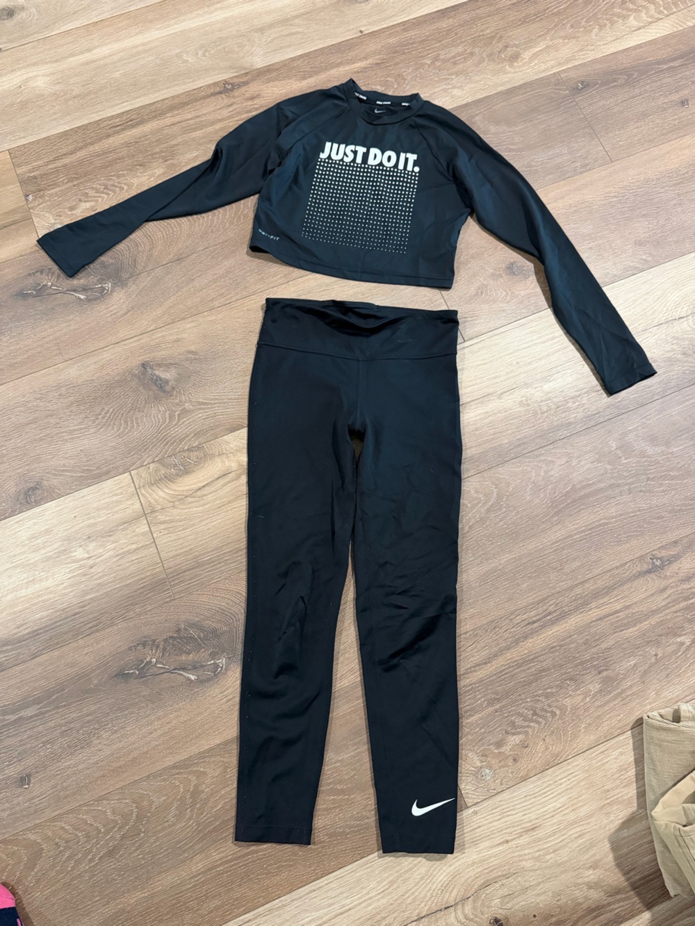 Nike Girls 10-12 Y